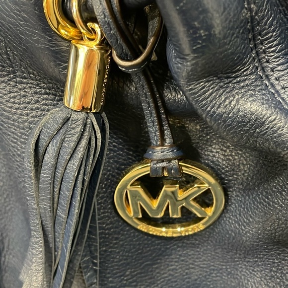 Michael Michael Kors Hobo Ring Bag - Picture 4 of 16